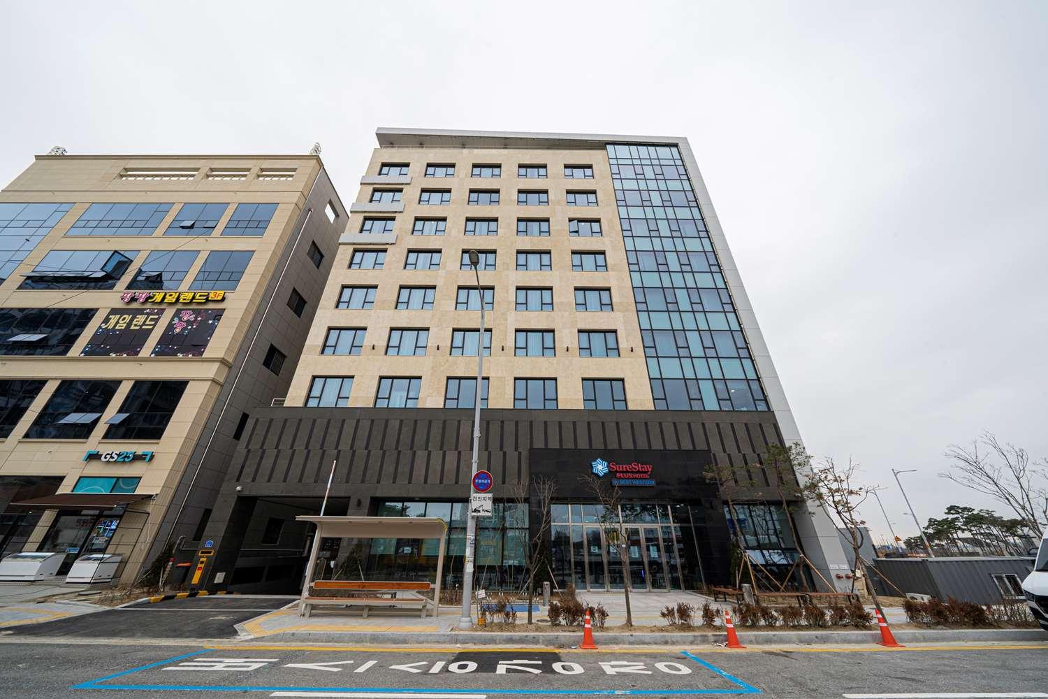 Surestay Plus Hotel By Best Western Asan Exterior photo