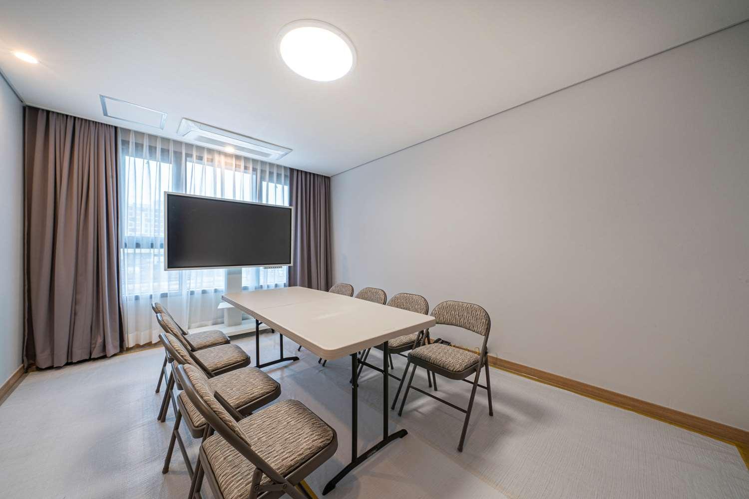 Surestay Plus Hotel By Best Western Asan Exterior photo