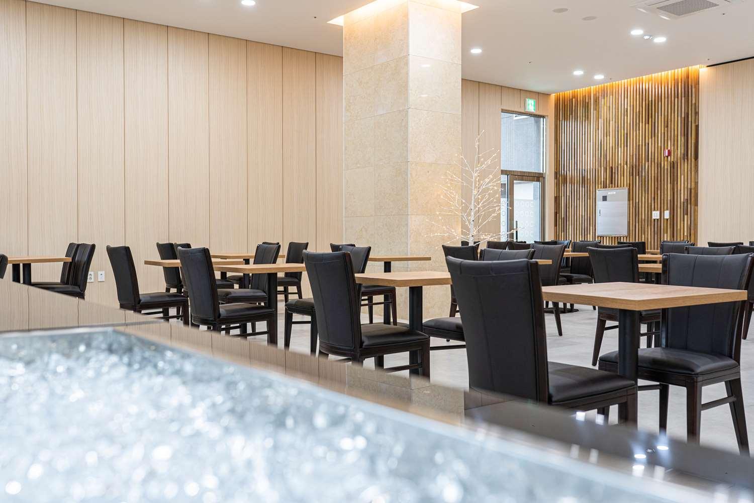 Surestay Plus Hotel By Best Western Asan Exterior photo