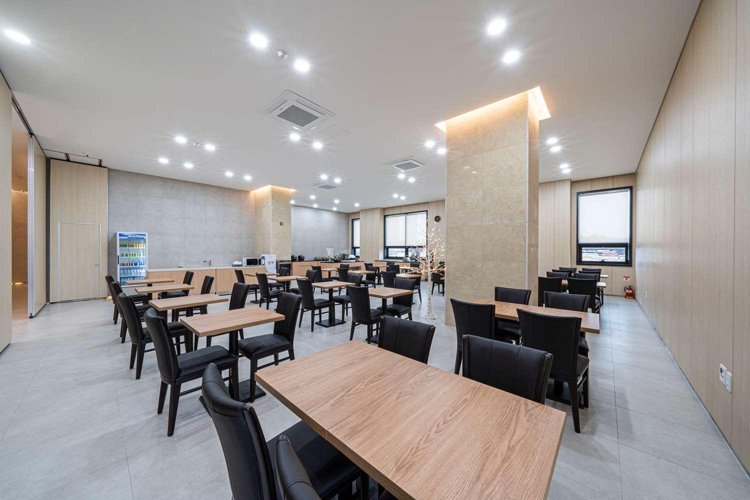 Surestay Plus Hotel By Best Western Asan Exterior photo