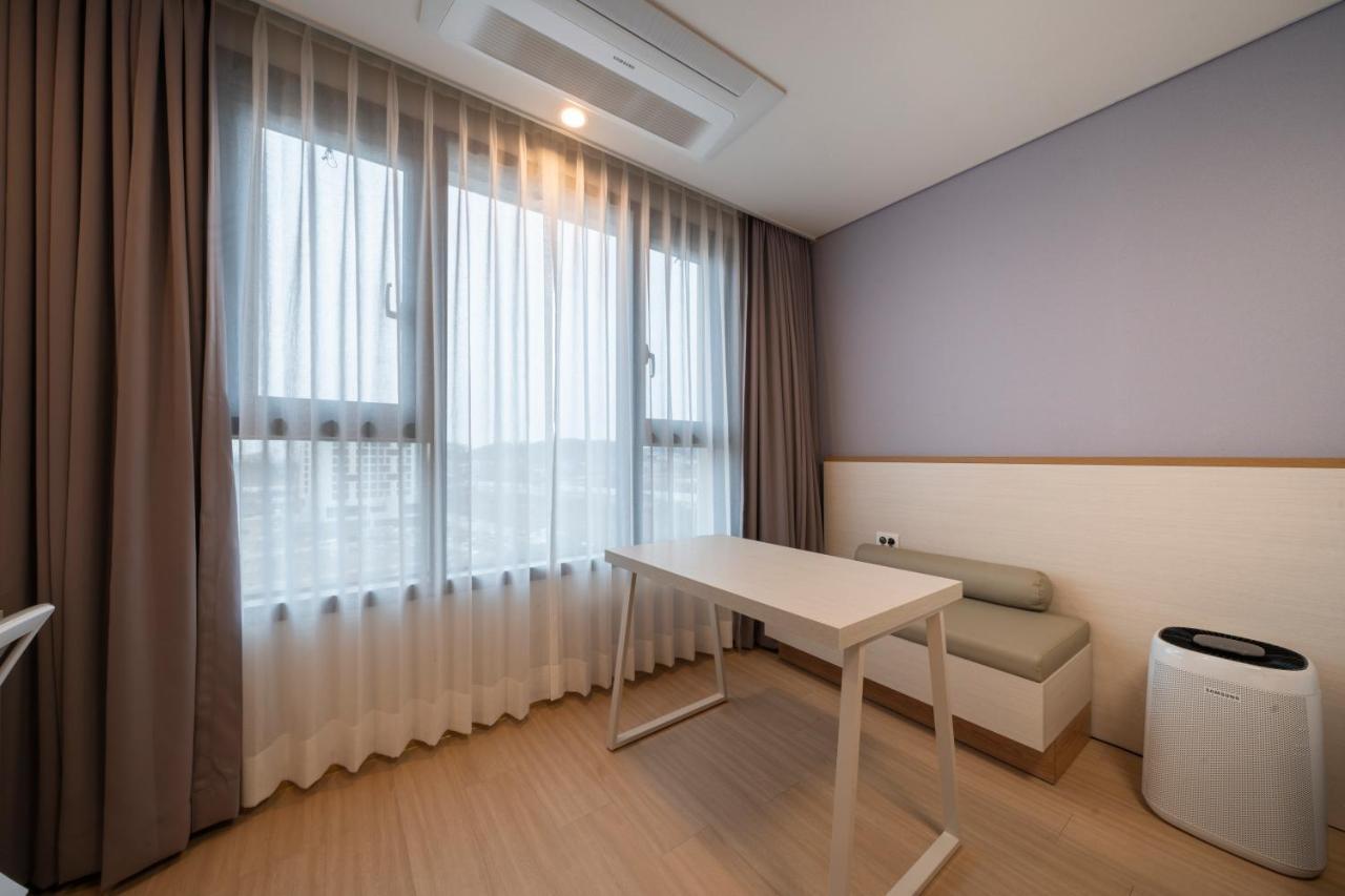 Surestay Plus Hotel By Best Western Asan Room photo